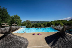 Charmant camping Familiale 3 Etoiles vue 360 plage piscine à débordement empl XXL
